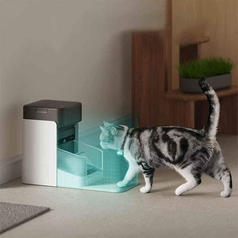 Pet Feeders - Automatischer Futterautomat für Haustiere mit Bewegungssensor